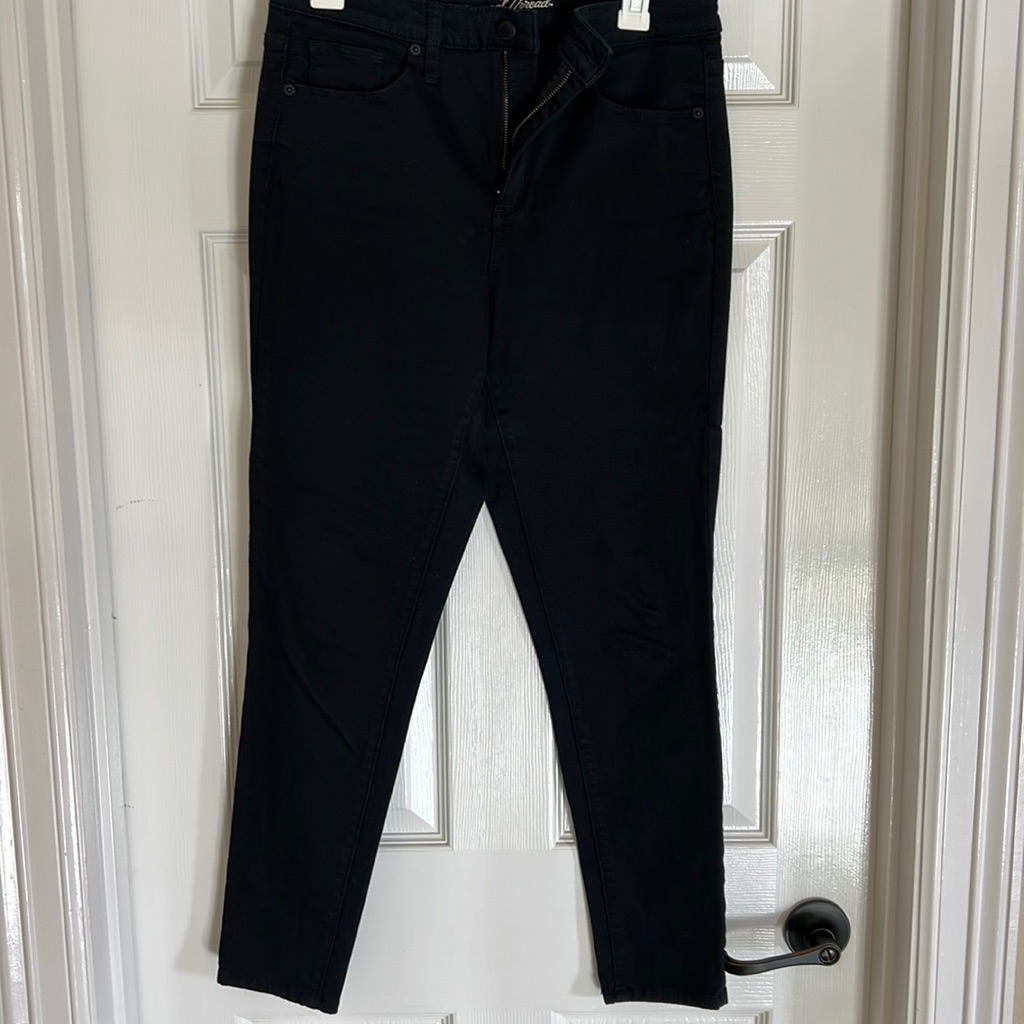 Universal Thread Jeans.